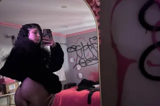 Cum see me Sexy n Sensual .💋🥂 ... - Image 1